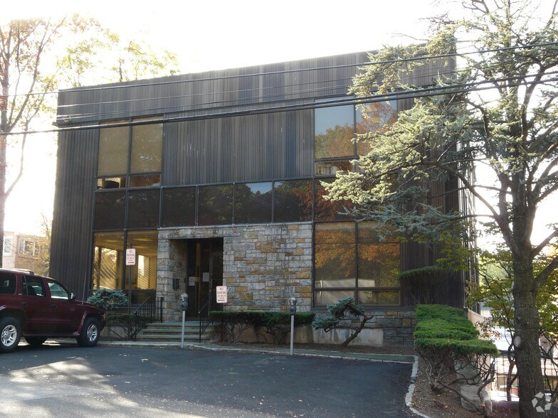 200 Summerfield St, Scarsdale, NY à louer - Photo de l’immeuble – Image 3 sur 5