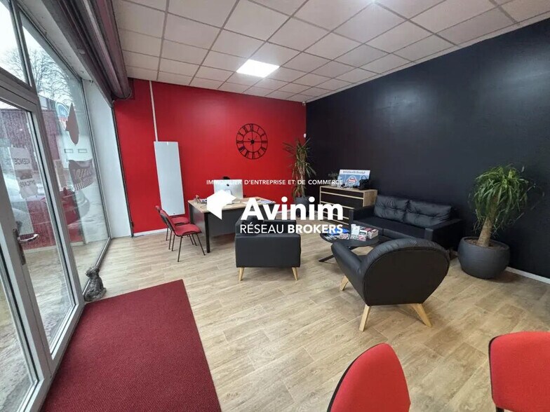 Local commercial dans Chalezeule à louer - Photo intérieure – Image 3 sur 9