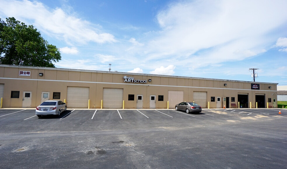 3810 Gattis School Rd, Round Rock, TX à louer - Photo de l’immeuble – Image 2 sur 8