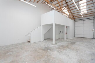 Plus de détails pour 1120 Bailey Hill Rd, Eugene, OR - Industriel/Logistique à louer