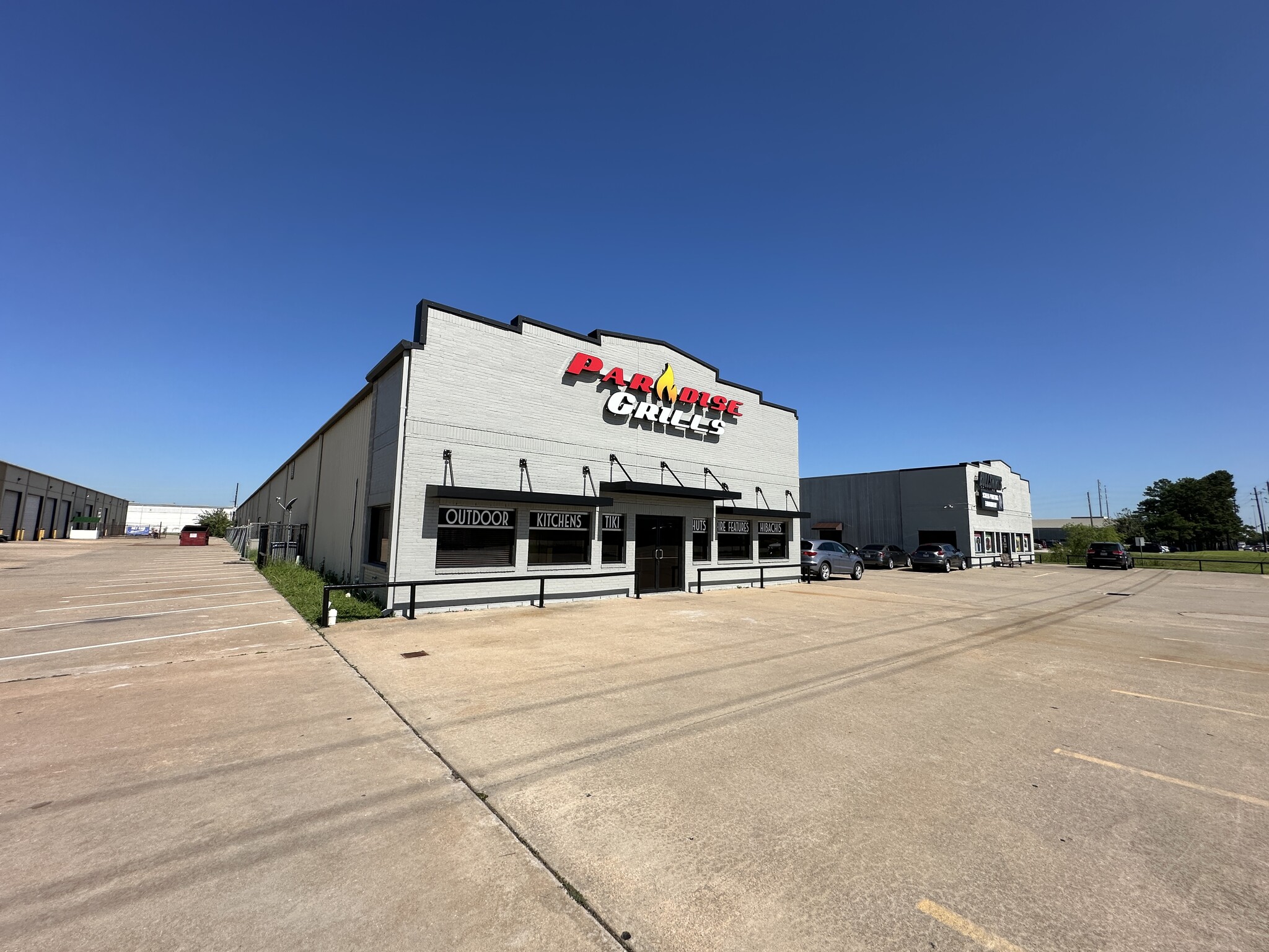 5485 W Sam Houston Pky N, Houston, TX à louer Photo de l’immeuble– Image 1 sur 2