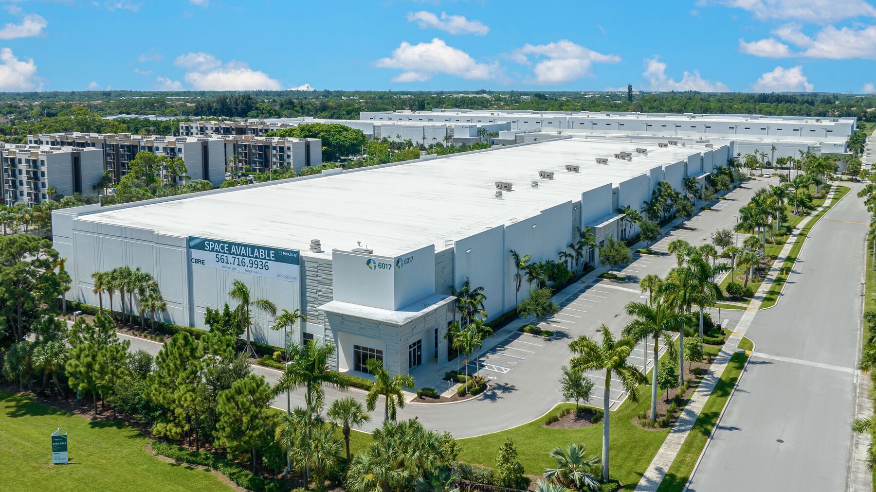 6017 Southern Blvd, West Palm Beach, FL à louer Photo de l’immeuble– Image 1 sur 9