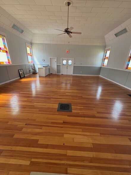 57 Saco Ave, Old Orchard Beach, ME à louer - Photo de l’immeuble – Image 2 sur 17