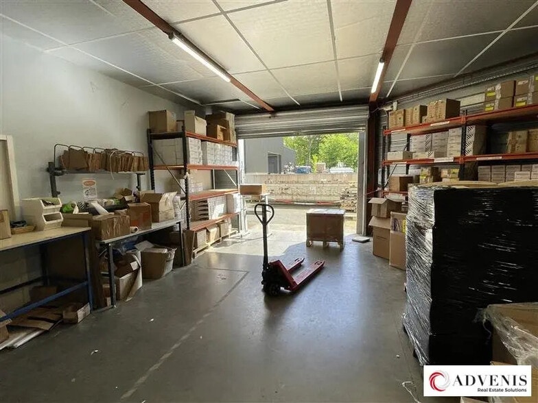 Local d’activités dans Gradignan à louer - Photo intérieure – Image 3 sur 11