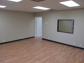 5875 El Cajon Blvd, San Diego, CA à louer Photo intérieure– Image 2 sur 8