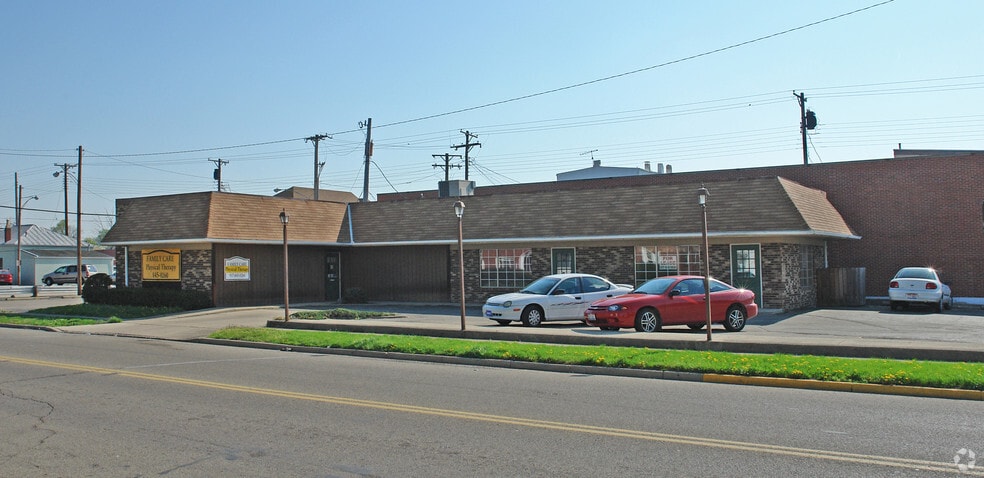 110-116 S Church St, New Carlisle, OH à vendre - Photo principale – Image 1 sur 4
