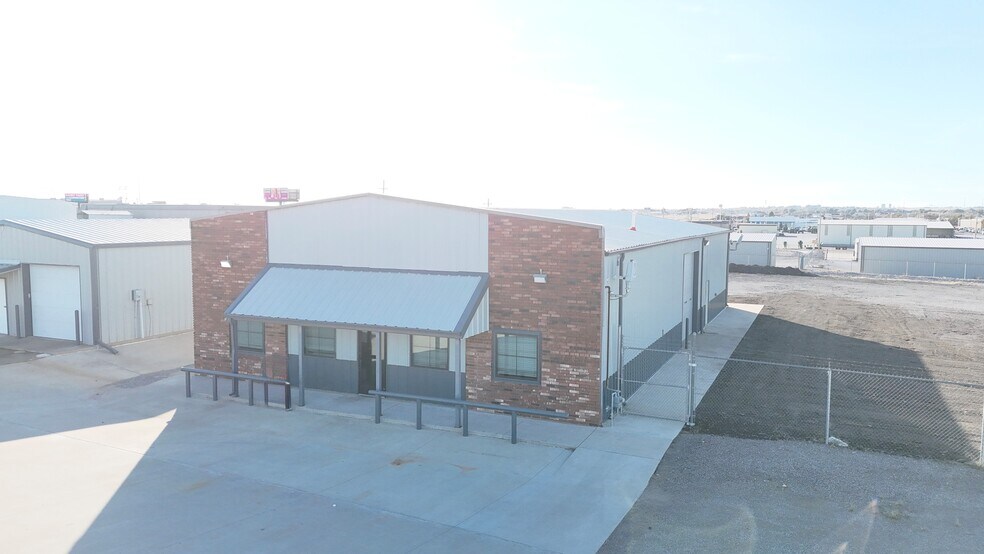 207 N Loomis Rd, Weatherford, OK à vendre - Photo principale – Image 1 sur 5