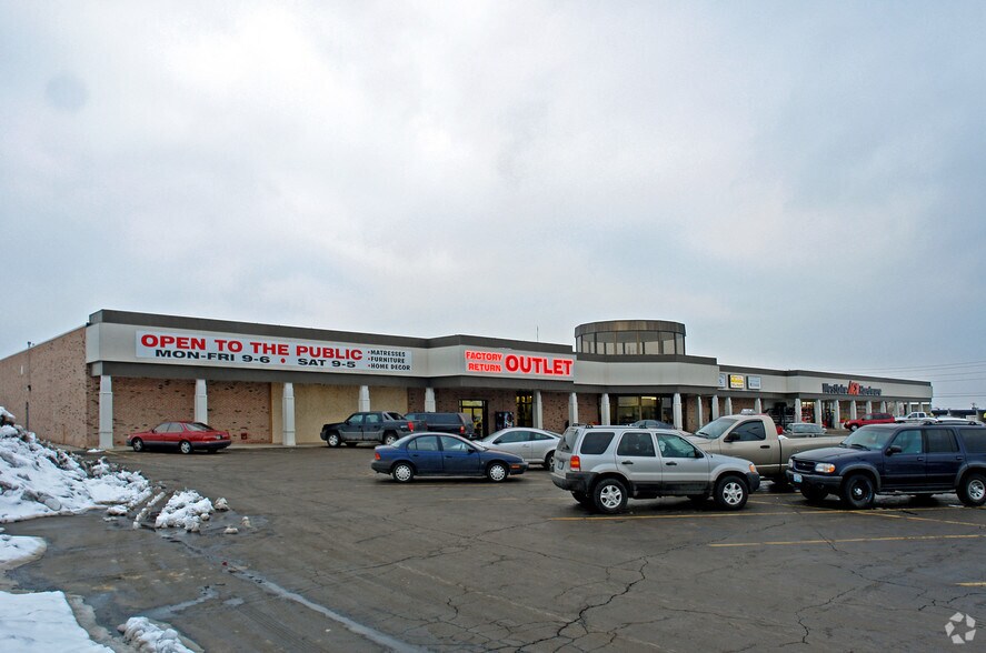 1010 1/2 Thompson Blvd, Sedalia, MO à louer - Photo principale – Image 1 sur 3