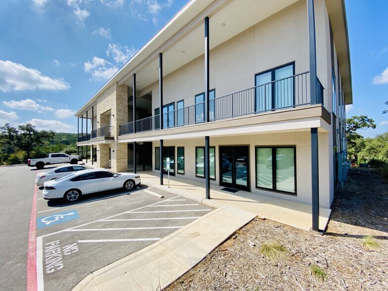 1878 Herbelin Rd, New Braunfels, TX à louer - Photo de l’immeuble – Image 3 sur 15