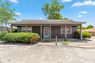 Plus de détails pour 105 W Walnut St, Hillsboro, TX - Local d'activités à louer