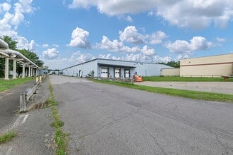 80-88 Boices Ln, Kingston, NY à louer Photo intérieure– Image 2 sur 18