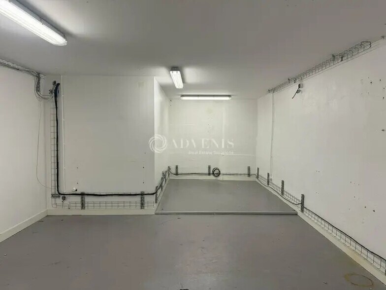 Local d’activités dans Vanves à louer - Photo intérieure – Image 3 sur 5
