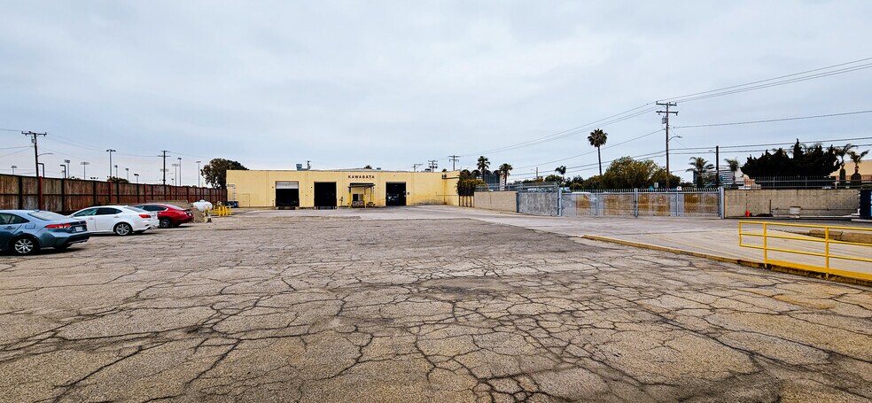 1950 S Santa Fe Ave, Compton, CA à vendre - Photo principale – Image 1 sur 4
