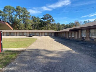 Plus de détails pour 404 Frontage Dr E, Wiggins, MS - Hôtellerie à vendre