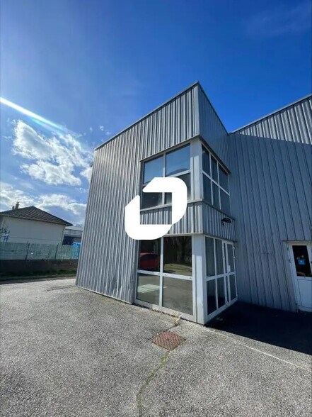 Bureau dans Champ-sur-Drac à louer - Photo de l’immeuble – Image 1 sur 9