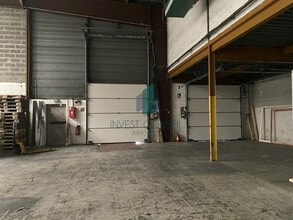 Local d’activités dans SAINT-OUEN-L'AUMONE à louer Photo intérieure– Image 2 sur 8