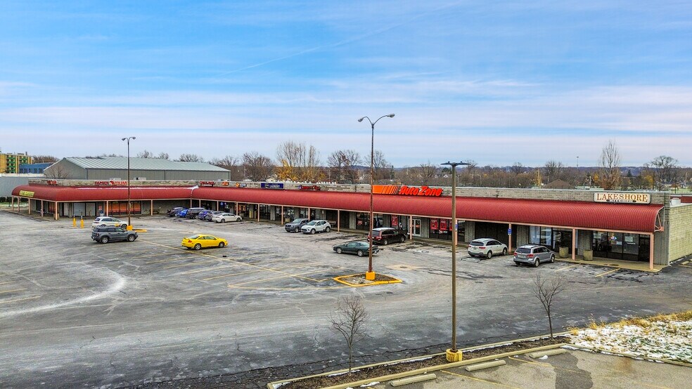 16122 Lake Shore Blvd, Cleveland, OH à louer - Photo de l’immeuble – Image 2 sur 3