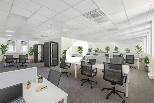 Plus de détails pour Bureau à louer