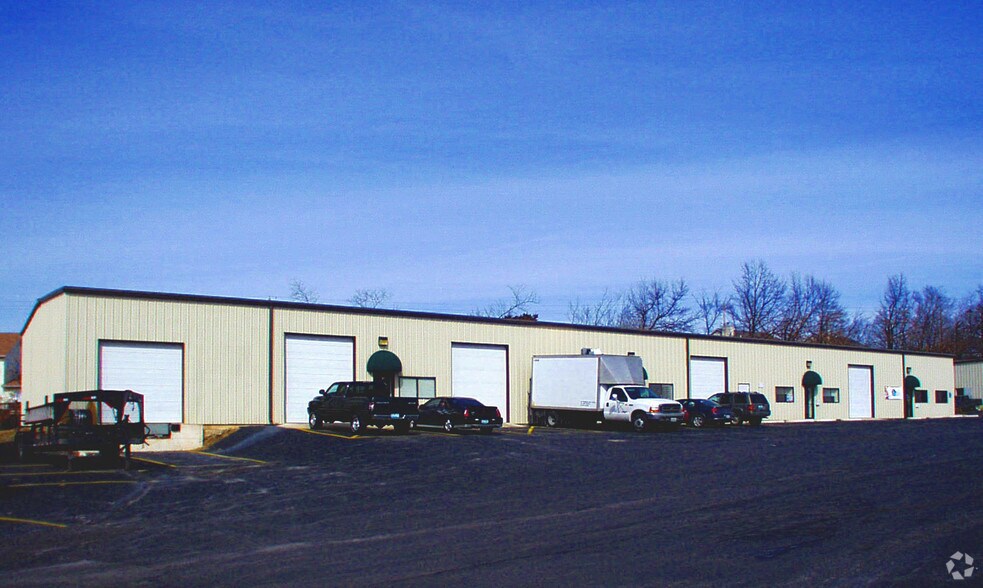 1-11 Jason Ct, Saint Charles, MO à louer - Photo principale – Image 2 sur 5