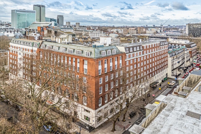 Plus de détails pour 22 Upper Woburn Pl, Londres - Bureau à louer