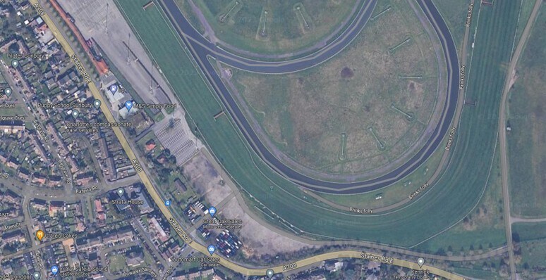 Staines Rd E, Sunbury On Thames à louer Aérien– Image 1 sur 2