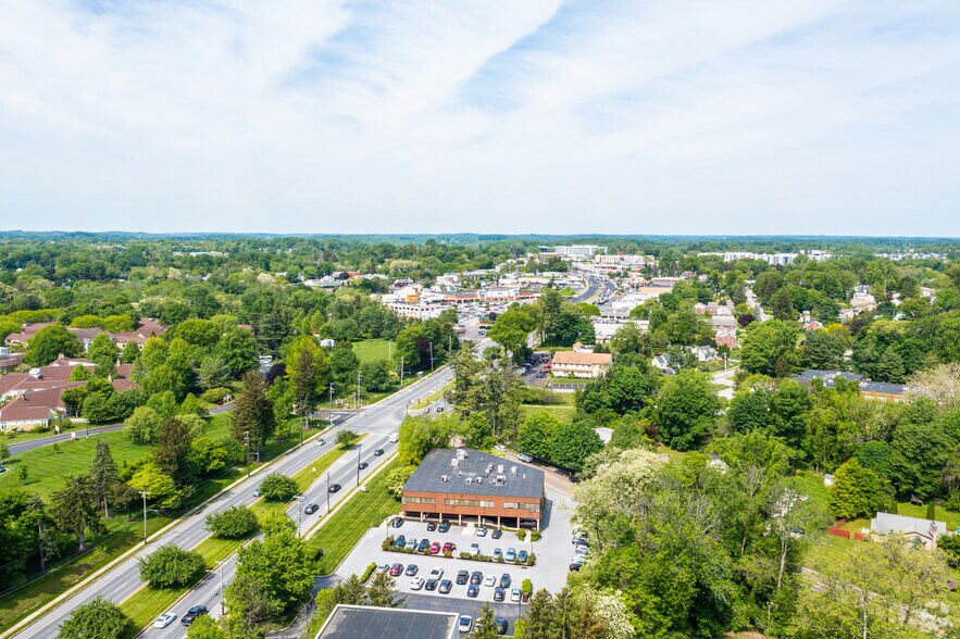 3475 West Chester Pike, Newtown Square, PA à louer - Photo de l’immeuble – Image 3 sur 14