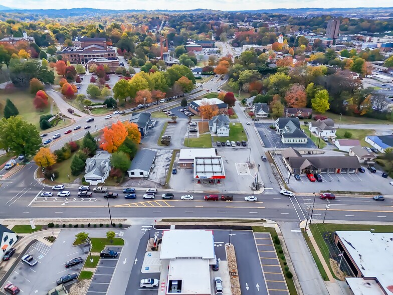 605 S Washington St, Maryville, TN à vendre - Photo de l’immeuble – Image 2 sur 25