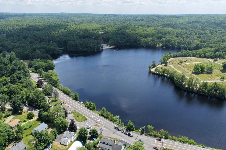 130 High St, Upton, MA à louer - Aérien – Image 2 sur 26