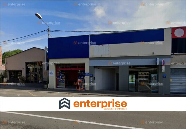 Plus de détails pour Local commercial à louer