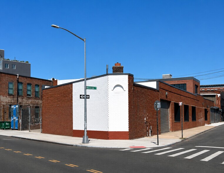 14 Franklin St, Brooklyn, NY à louer - Photo de l’immeuble – Image 1 sur 6