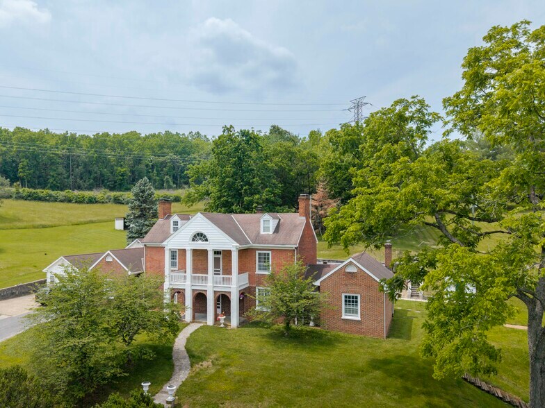 610 New Hope Rd, Staunton, VA à vendre - Photo de l’immeuble – Image 3 sur 65