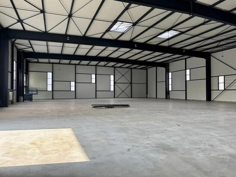 Bureau dans Longperrier à louer - Photo de l’immeuble – Image 1 sur 6