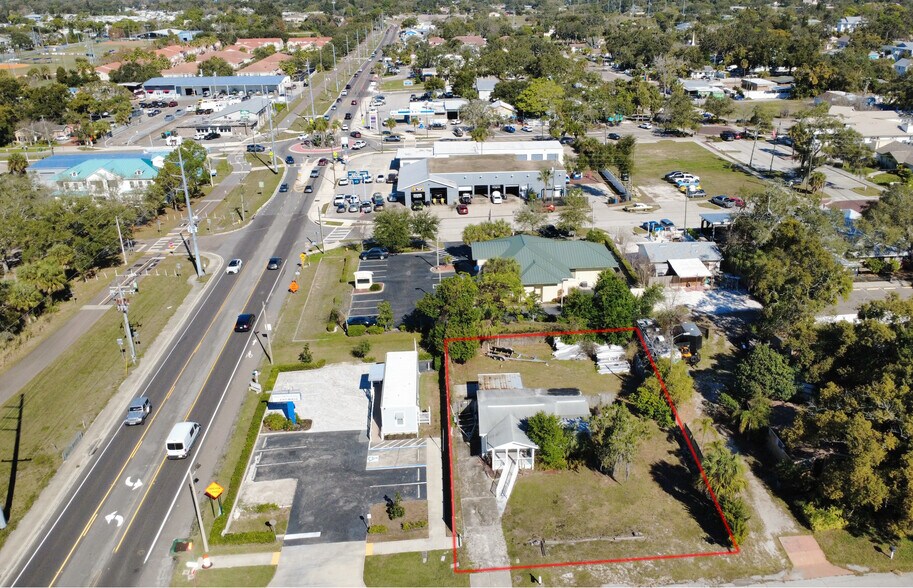 1007 Michigan Ave, Palm Harbor, FL à vendre - Photo principale – Image 1 sur 15