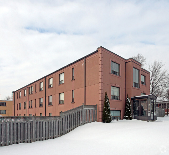 640-644 Kennedy portefeuille de 2 biens à vendre sur LoopNet.fr - Photo principale – Image 1 sur 2