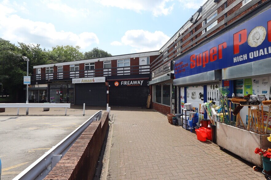 Newhey Rd, Rochdale à louer - Photo de l’immeuble – Image 2 sur 7