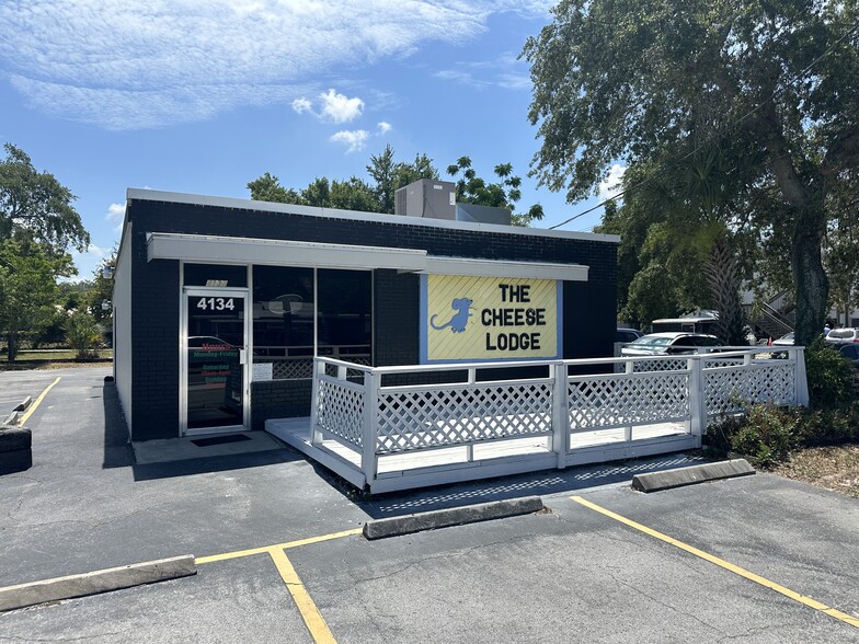 4134 Grand Blvd, New Port Richey, FL à vendre - Photo principale – Image 1 sur 14
