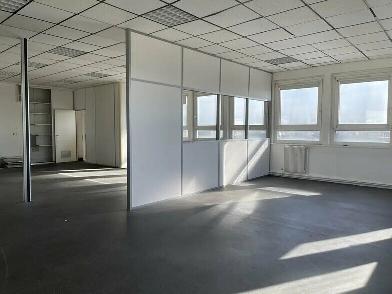 Bureau dans Le Havre à louer - Photo de l’immeuble – Image 3 sur 6