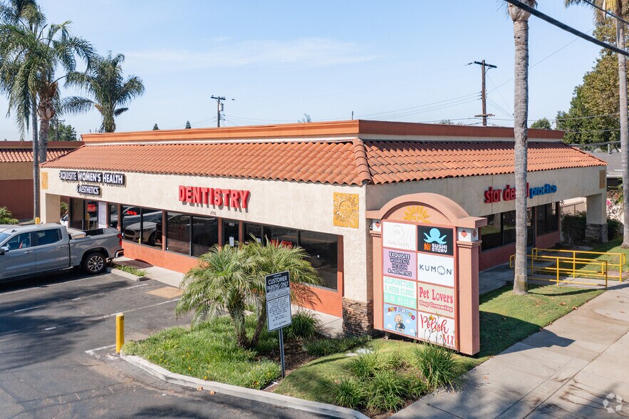 2096 W La Habra Blvd, La Habra, CA à louer - Autre – Image 1 sur 8