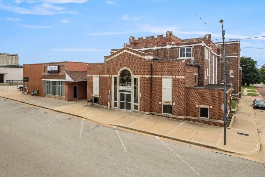 115-117 W Grand Ave, Tonkawa, OK à vendre - Photo de l’immeuble – Image 3 sur 51