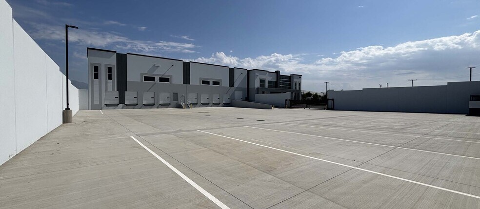 NW of S Archibald Ave and Remington Ave, Ontario, CA à louer - Photo de l’immeuble – Image 2 sur 5