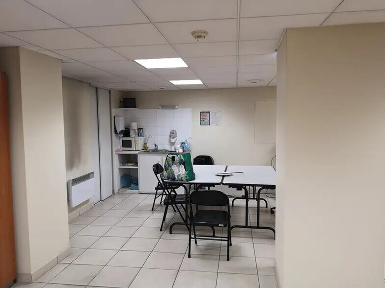 Local commercial dans Belfort à louer - Photo de l’immeuble – Image 3 sur 6