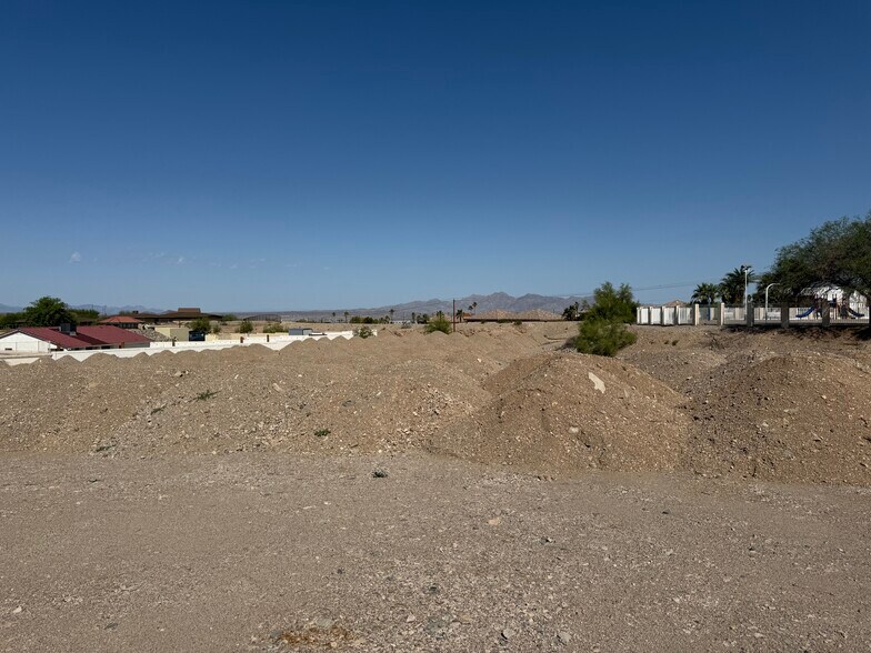 111 Bunker Dr, Lake Havasu City, AZ à vendre - Autre – Image 2 sur 6