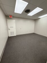 2400 Poplar Ave, Memphis, TN à louer Photo intérieure– Image 2 sur 3