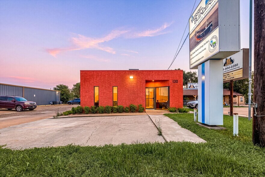 130 W San Augustine St, Deer Park, TX à vendre - Photo de l’immeuble – Image 1 sur 30