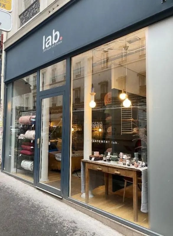 Local commercial dans Paris à louer Photo de l’immeuble– Image 1 sur 4