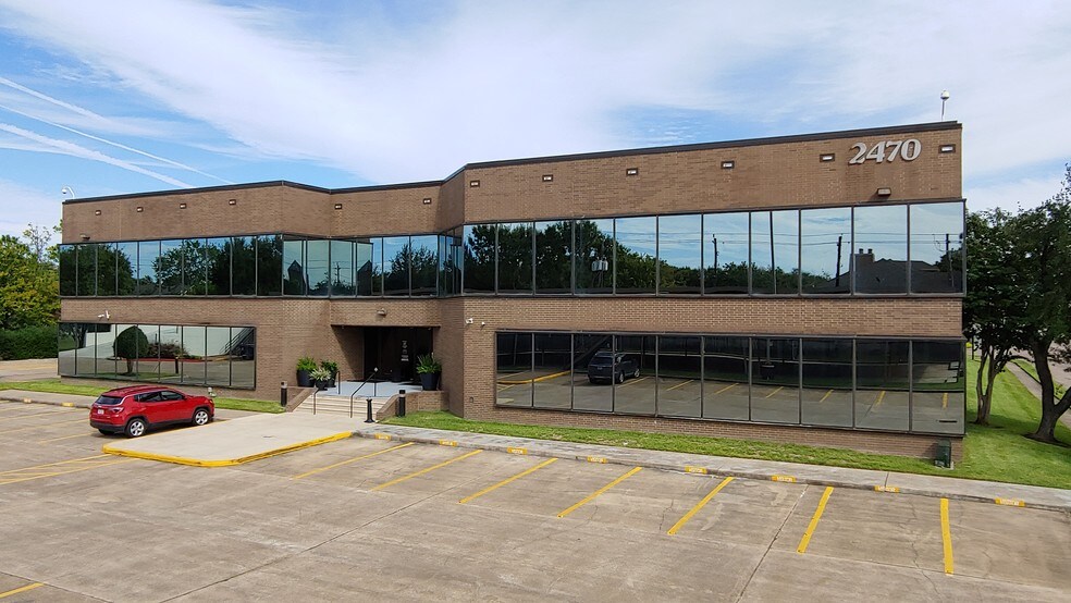 2470 Gray Falls Dr, Houston, TX à louer - Photo de l’immeuble – Image 3 sur 12
