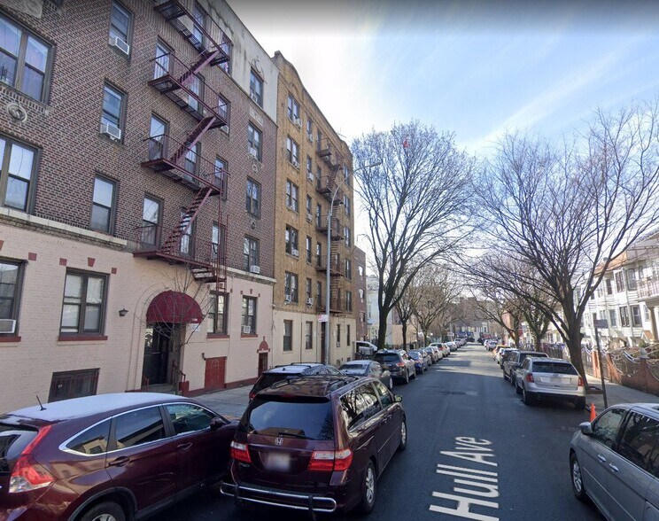 3156 Hull Ave, Bronx, NY à vendre - Photo de l’immeuble – Image 3 sur 5