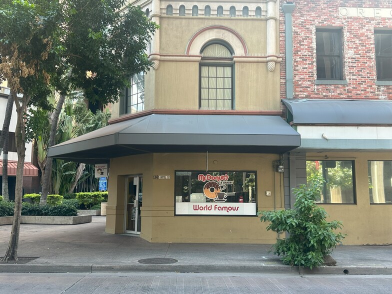 1100-1110 Bishop St, Honolulu, HI à louer - Photo de l’immeuble – Image 2 sur 5