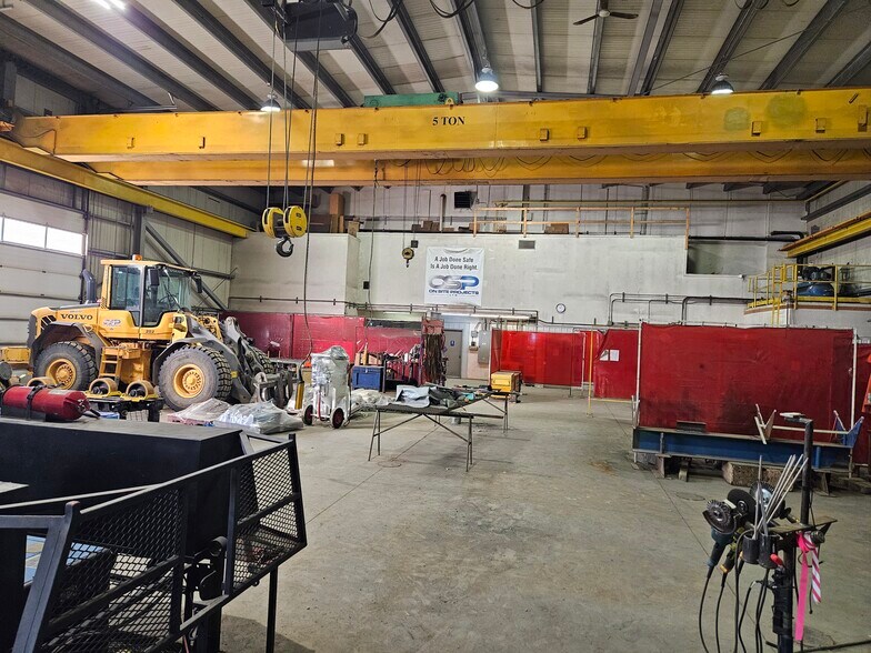 501 14th Ave, Nisku, AB à louer - Photo de l’immeuble – Image 2 sur 9