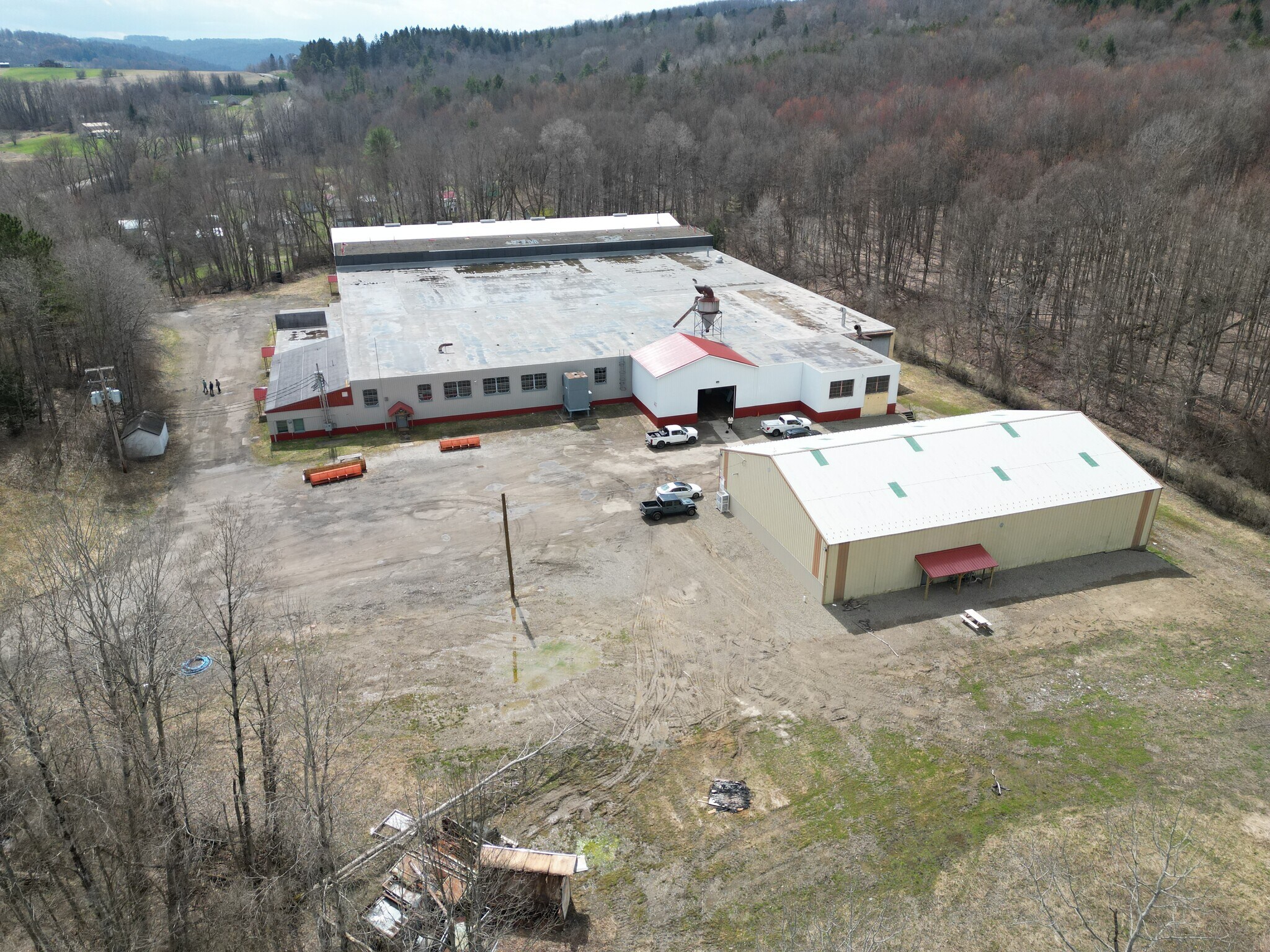 7167 Route 353, Cattaraugus, NY à vendre Photo principale– Image 1 sur 22